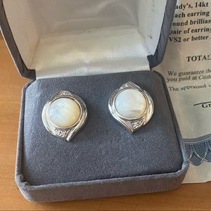 Earrings - white gold & mabe pearl